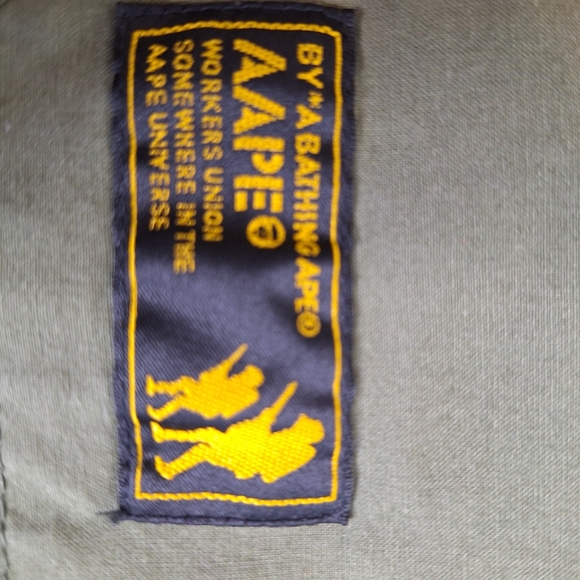 A Bathing Ape Brand " The Camo Ape" button-down short sleeve unity shirt size L. - Picture 5 of 16